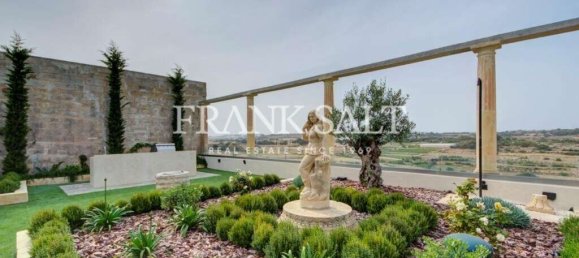 Бунгало с 4 спальнями в Мджарр, Мальта № 3157 5