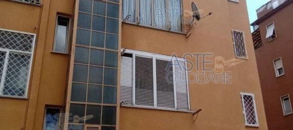 6 bedrooms Apartment in Rome, Italy No. 380327 12