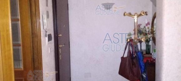 6 bedrooms Apartment in Rome, Italy No. 380327 3