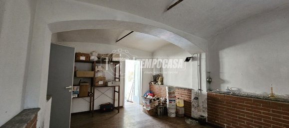 5 rooms House in Capiago Intimiano, Italy No. 335348 8