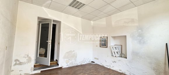 5 rooms House in Capiago Intimiano, Italy No. 335348 2