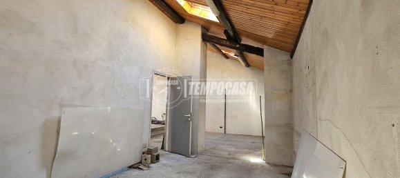 5 rooms House in Capiago Intimiano, Italy No. 335348 18