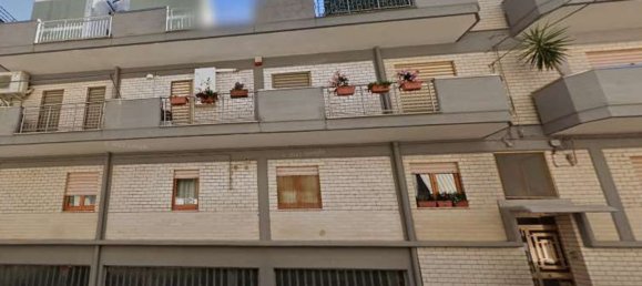 5 rooms Apartment in Spinazzola, Italy No. 233768 2