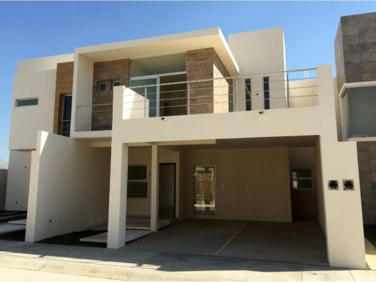 3 bedrooms House in Tijuana, Mexico No. 184784