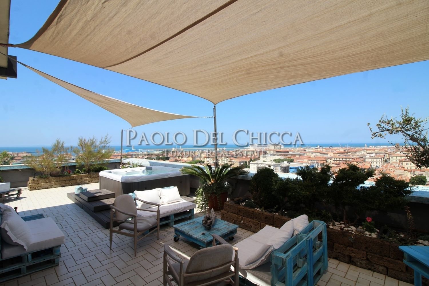 Penthouse de 5 divisões em Livorno, Italy N.º 258635
