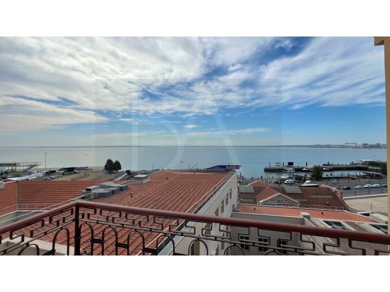 2 bedrooms Duplex in Lisbon, Portugal No. 132062