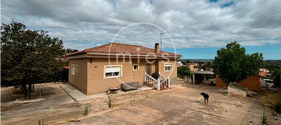 Casa de 4 dormitorios en Turís, Spain No. 181163 2