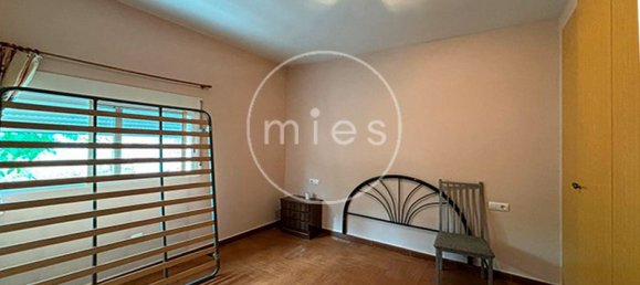 Casa de 4 dormitorios en Turís, Spain No. 181163 13