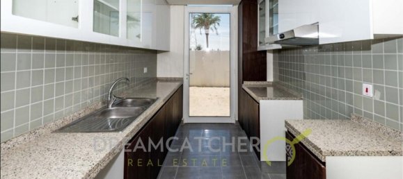 3 bedrooms Townhouse in Mudon, UAE No. 2624 7