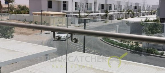 3 bedrooms Townhouse in Mudon, UAE No. 2624 4