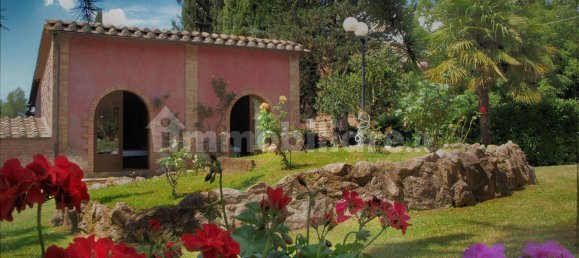 9 bedrooms House in Siena, Italy No. 196600 5