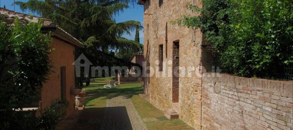 9 bedrooms House in Siena, Italy No. 196600 12