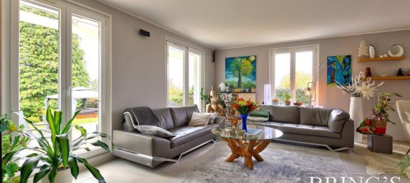 5 bedrooms House in Cutry, France No. 89732 3