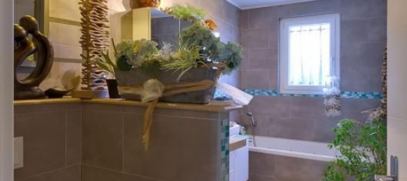 5 bedrooms House in Cutry, France No. 89732 14