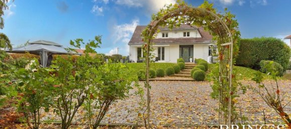 5 bedrooms House in Cutry, France No. 89732 23