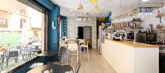 102m² Commercial property in Granada, Spain No. 147863 4