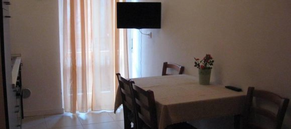 2 rooms Apartment in Borghetto Santo Spirito, Italy No. 147905 3