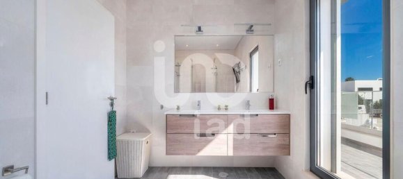 Casa de 3 dormitorios en Quarteira, Portugal No. 125205 19