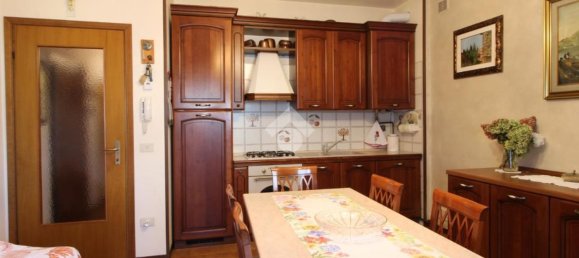 3 bedrooms Apartment in Monselice, Italy No. 370213 3