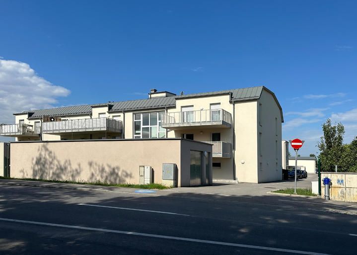 12m² Garage in Judenau-Baumgarten, Austria No. 17548