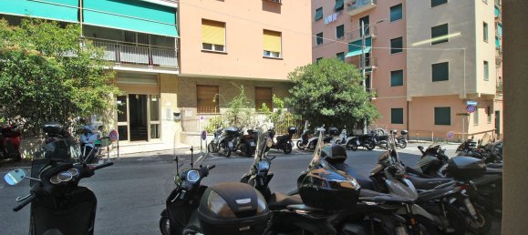 39m² Office in Genoa, Italy No. 271849 12