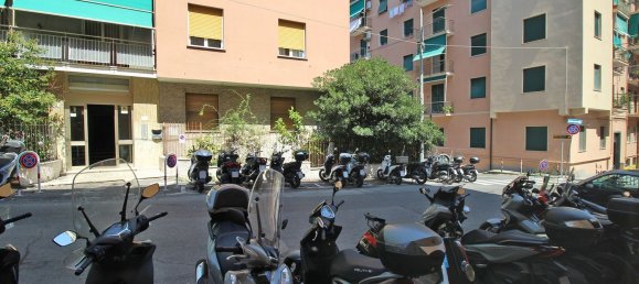 39m² Office in Genoa, Italy No. 271849 13