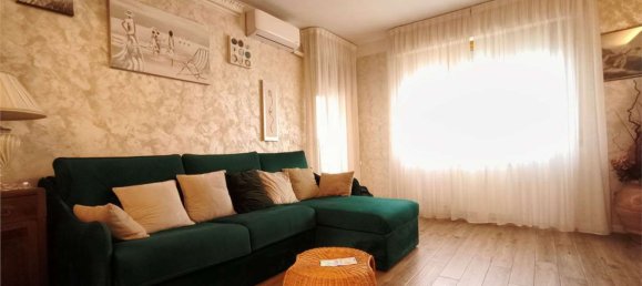 4 Schlafzimmer Wohnung in Montemurlo, Italy, Nr. 376598 5