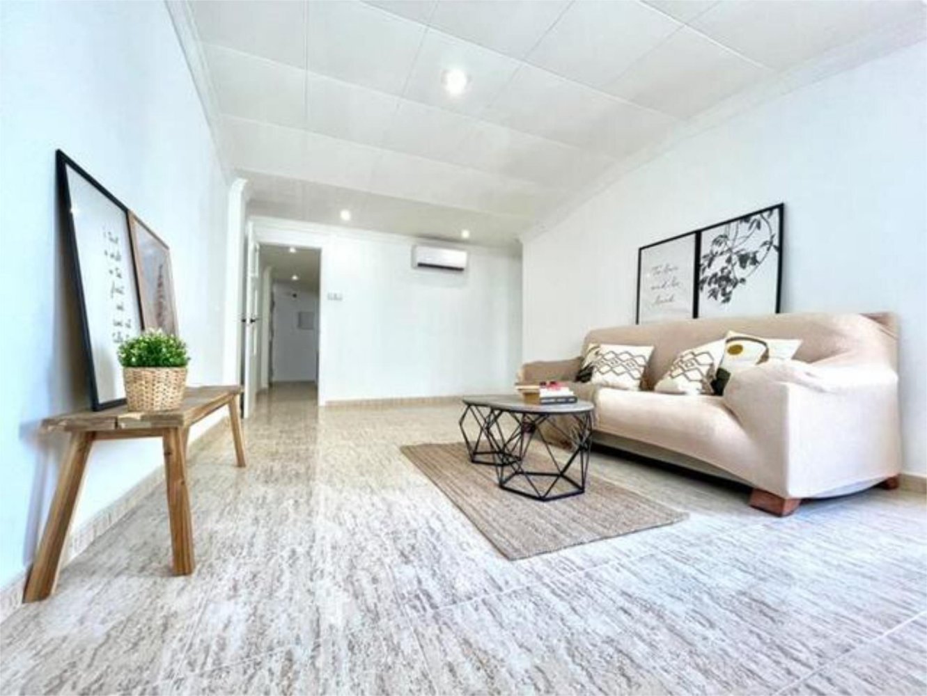 3 bedrooms Apartment in Reus, Spain No. 234300