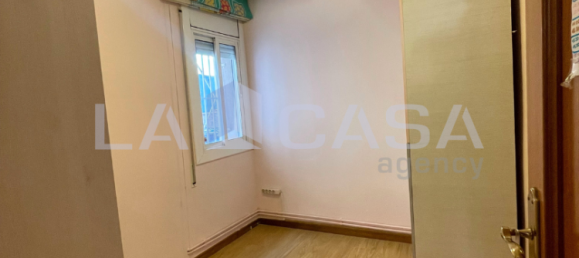 3 bedrooms Apartment in Badalona, Spain No. 136687 12