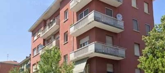 1 bedroom Apartment in Parma, Italy No. 308581 2