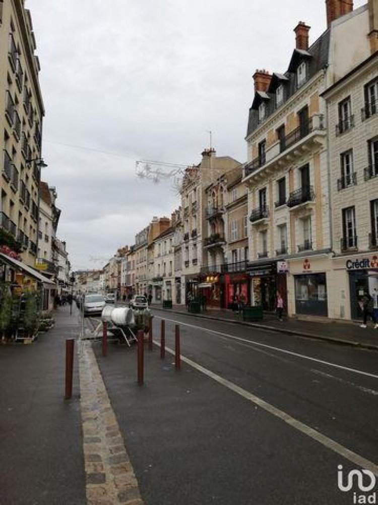 Oficina en Fontainebleau, France 105 m² No. 21230