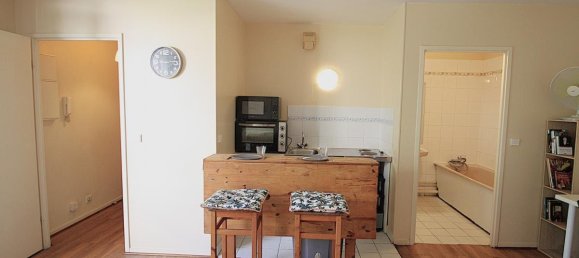 Estudio en Le Bourget, France No. 182515 3