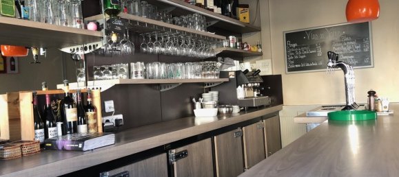 8 rooms Commercial property in Bordeaux, France No. 99634 2