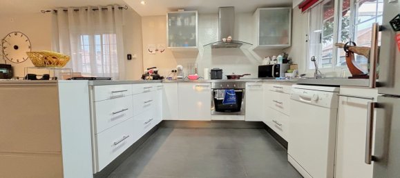 4 bedrooms House in Arroyomolinos, Spain No. 101672 18