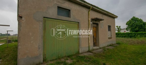 Casa de 3 habitaciónes en Cesena, Italy No. 260582 2