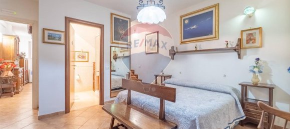 3 rooms House in Gallicano nel Lazio, Italy No. 39398 32