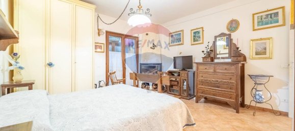 3 rooms House in Gallicano nel Lazio, Italy No. 39398 30
