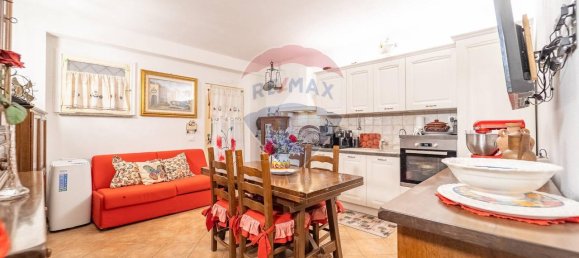 3 rooms House in Gallicano nel Lazio, Italy No. 39398 39