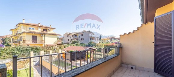 3 rooms House in Gallicano nel Lazio, Italy No. 39398 25