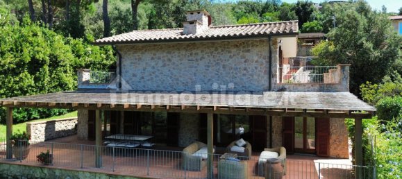 5 bedrooms Villa in Castiglione della Pescaia, Italy No. 271009 2