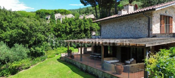 5 bedrooms Villa in Castiglione della Pescaia, Italy No. 271009 4