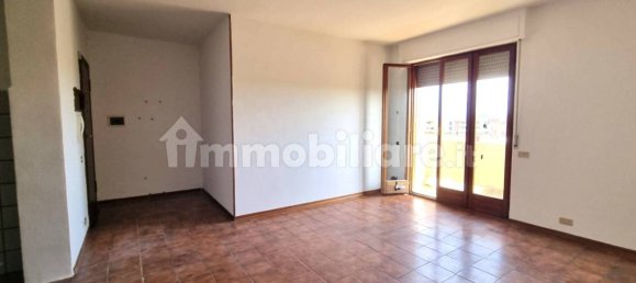 2 Schlafzimmer Wohnung in Ponsacco, Italy, Nr. 354652 2