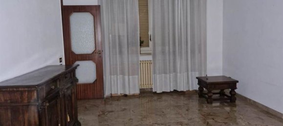 Дом с 5 комнатами в Гамболо, Италия № 212393 4