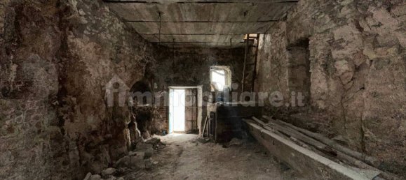 Entrepôt à Rocca di Mezzo, Italy 149m² No. 276607 4