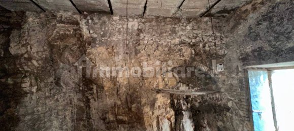 Entrepôt à Rocca di Mezzo, Italy 149m² No. 276607 5