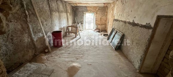 Entrepôt à Rocca di Mezzo, Italy 149m² No. 276607 10