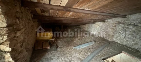 Entrepôt à Rocca di Mezzo, Italy 149m² No. 276607 16