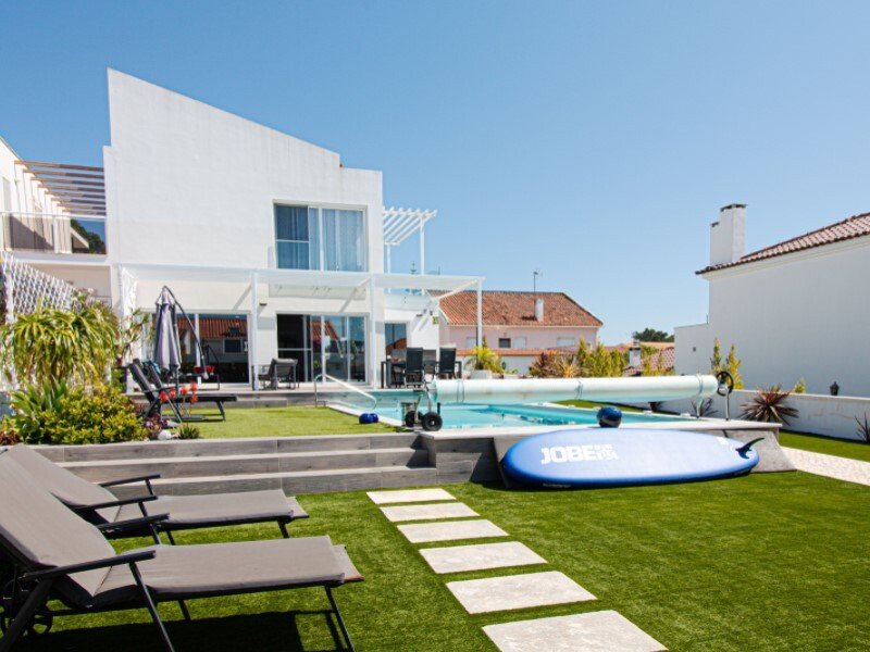 4 bedrooms Villa in Sesimbra, Portugal No. 141508