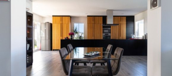 4 bedrooms Villa in Sesimbra, Portugal No. 141508 4