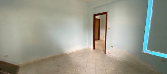 5 Schlafzimmer Wohnung in Minturno, Italy, Nr. 326381 3